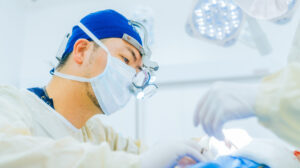 室医師のオペ風景